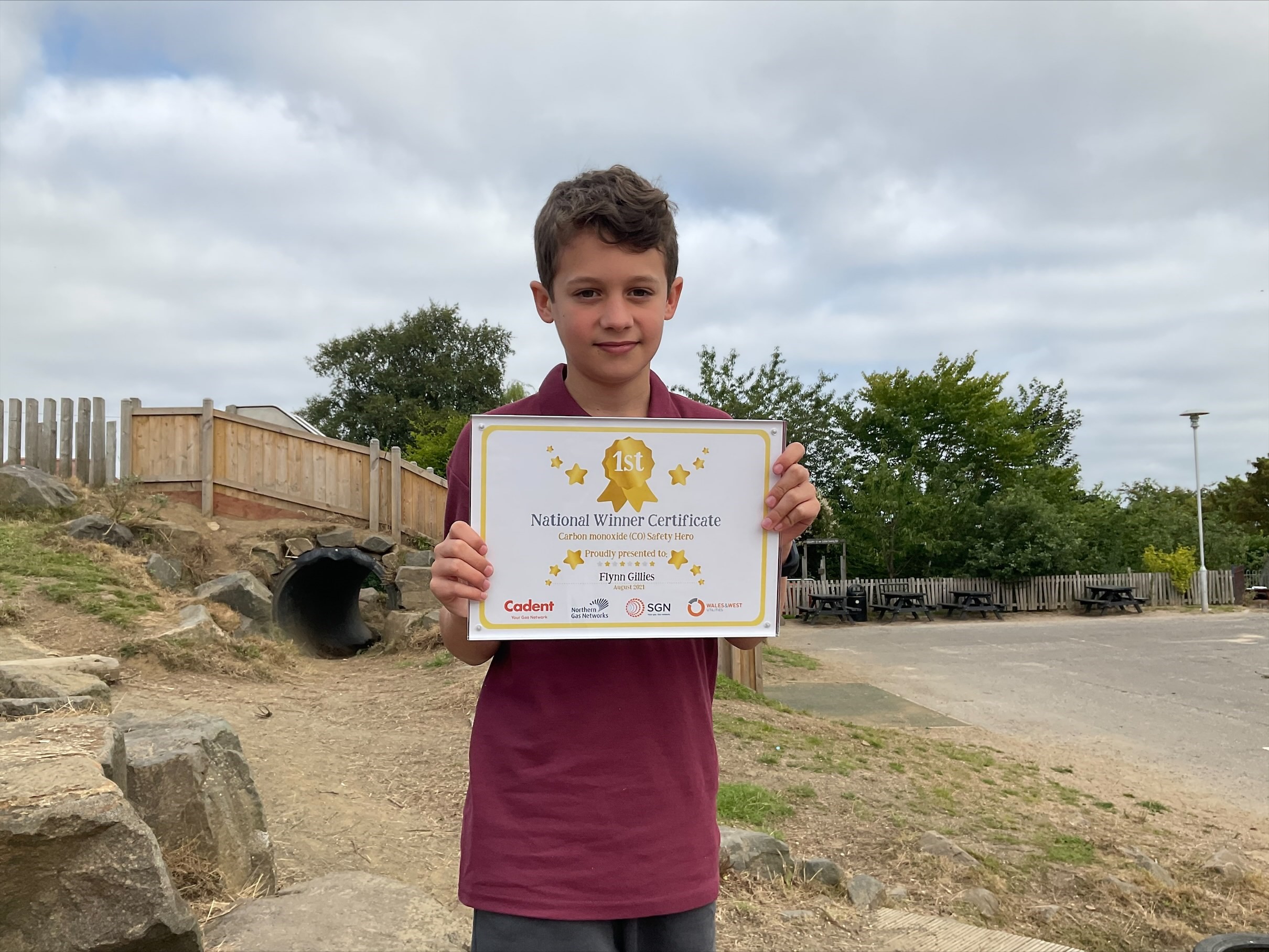 Flynn with award 2021