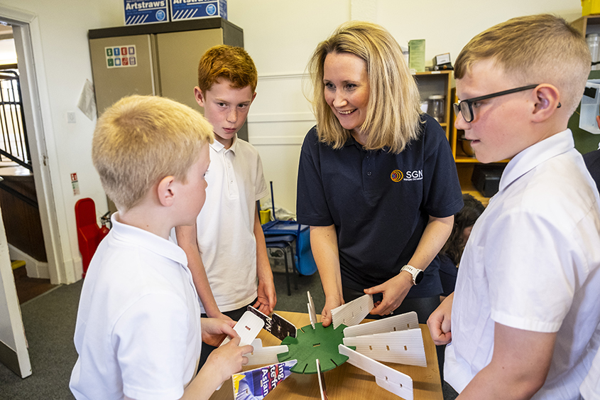 SGN’s LTS Futures Project Director Nancy Thomson and Moray Primary school